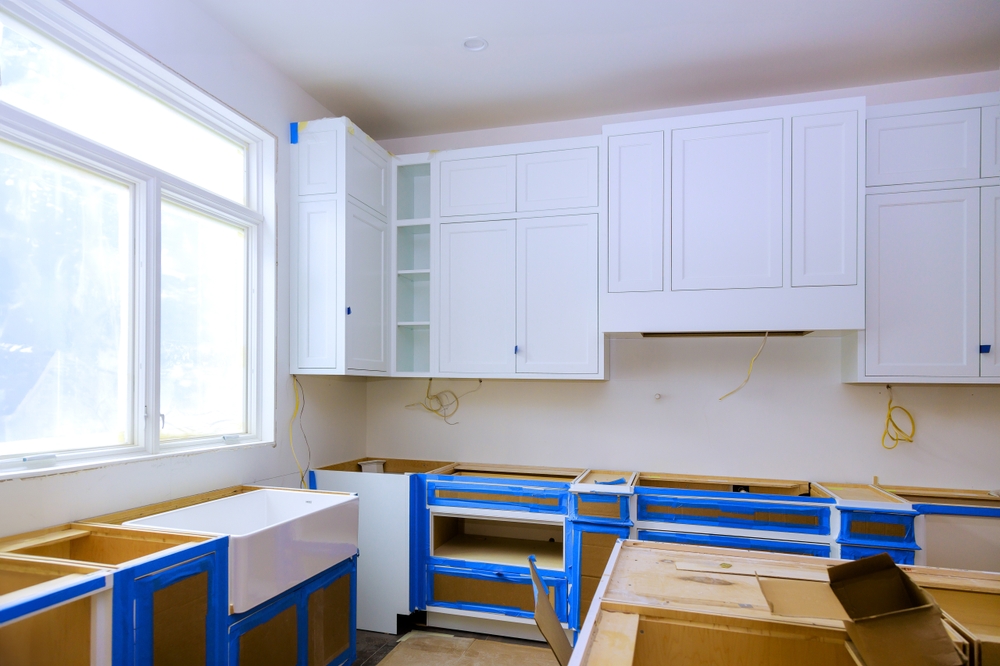 The Benefits of Upgrading Your Kitchen Cabinets Before Selling Your Draper Home